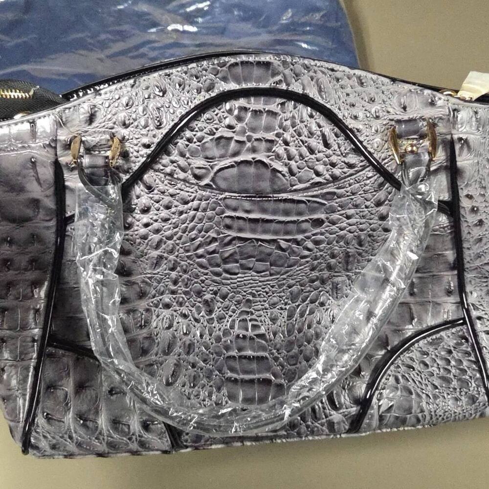 NEW Stauer Avalon Gray Crocodile Embossed Faux Leather Handbag And Wallet